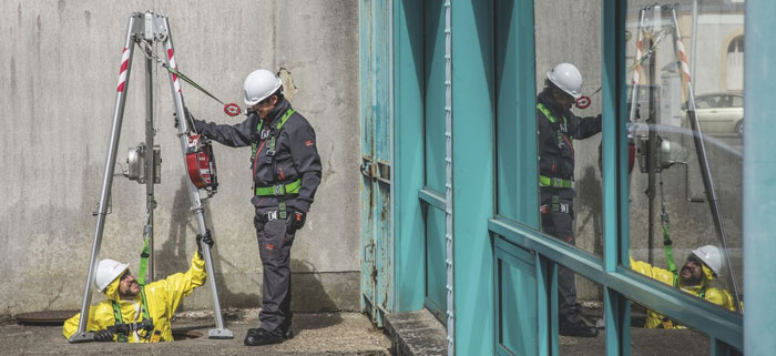 Confined Space Entry Training with Escape BA & Self-Rescue Procedures - CST001 (2 Days)